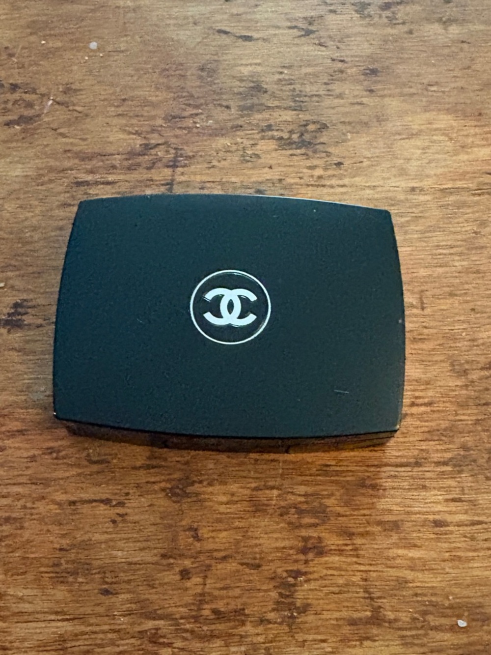 Chanel Ombre Essentials Gris Exquis Soft Touch Eyeshadow 2g